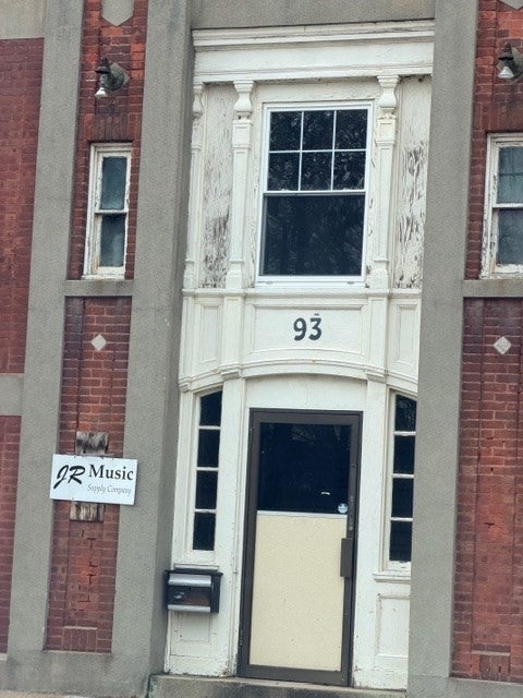 93 Hazel St
