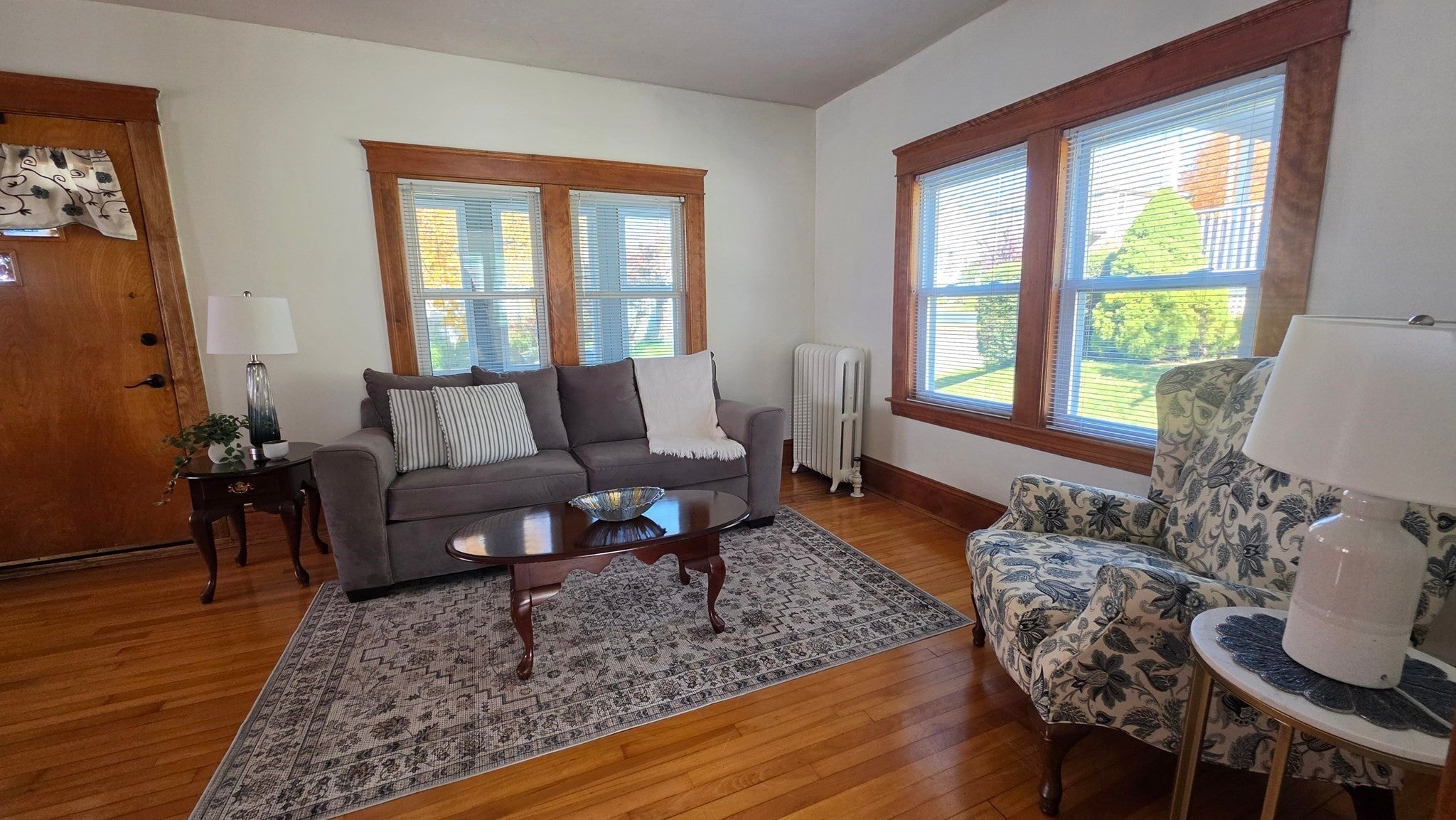 5 Cutting Avenue, Worcester, MA, 5 Cutting Avenue, Worcester, MA Photo #2