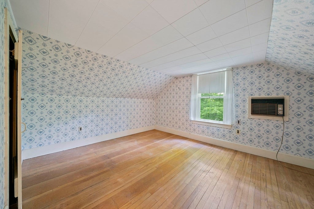 59 Sherwood St, Dedham, MA Photo #15