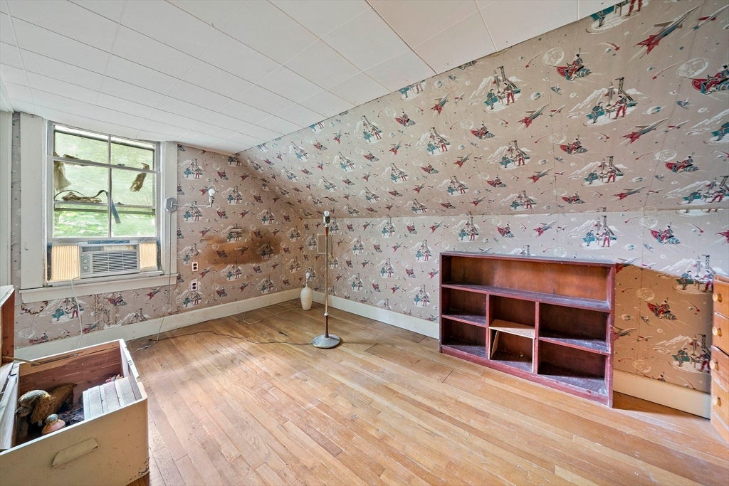 59 Sherwood St, Dedham, MA Photo #16