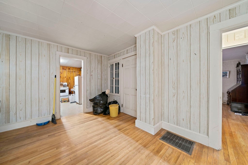 59 Sherwood St, Dedham, MA Photo #17
