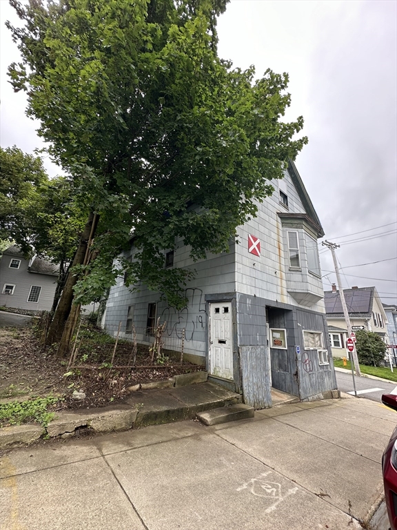 172 Parker St