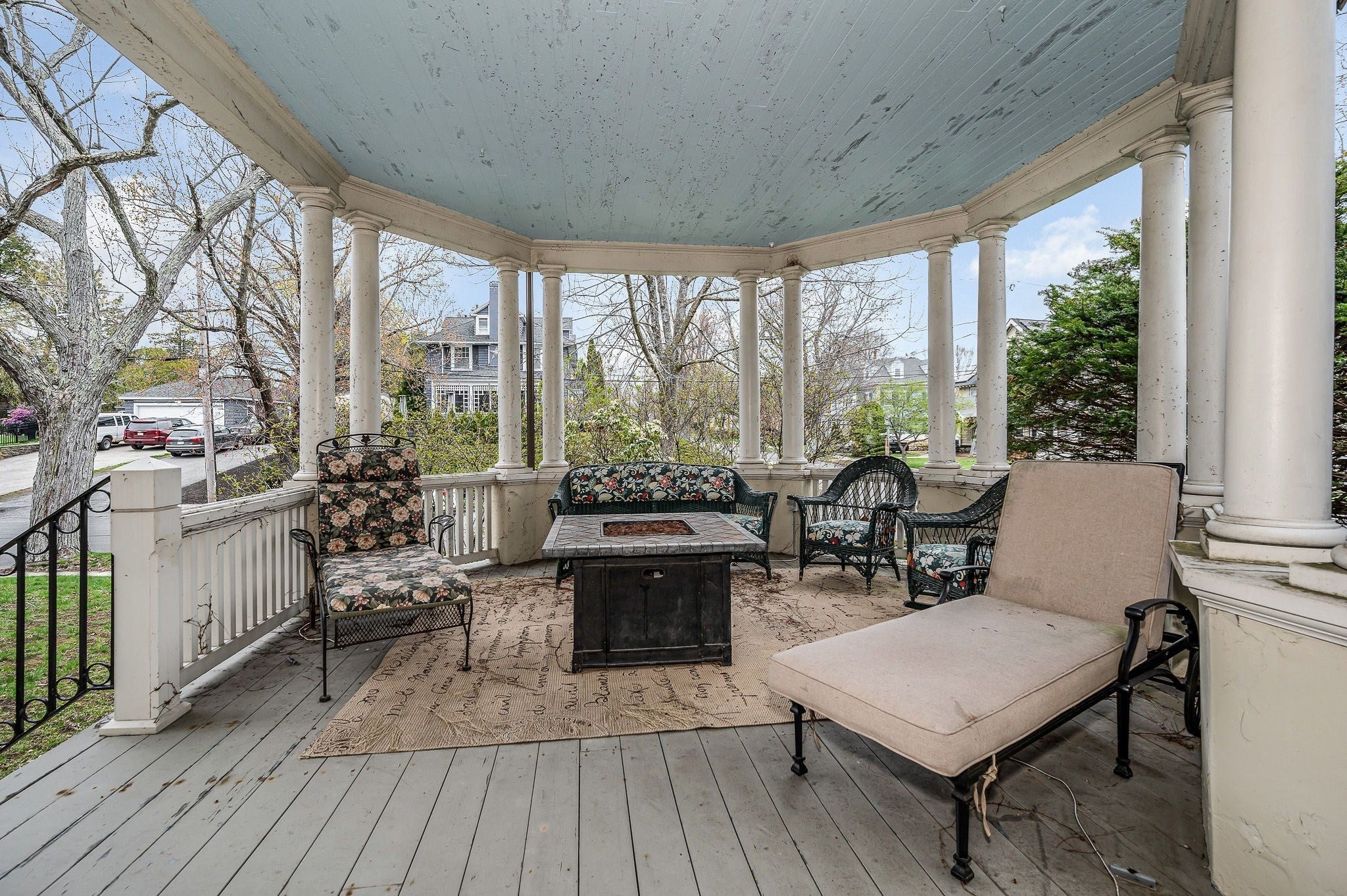 16 Quincy St