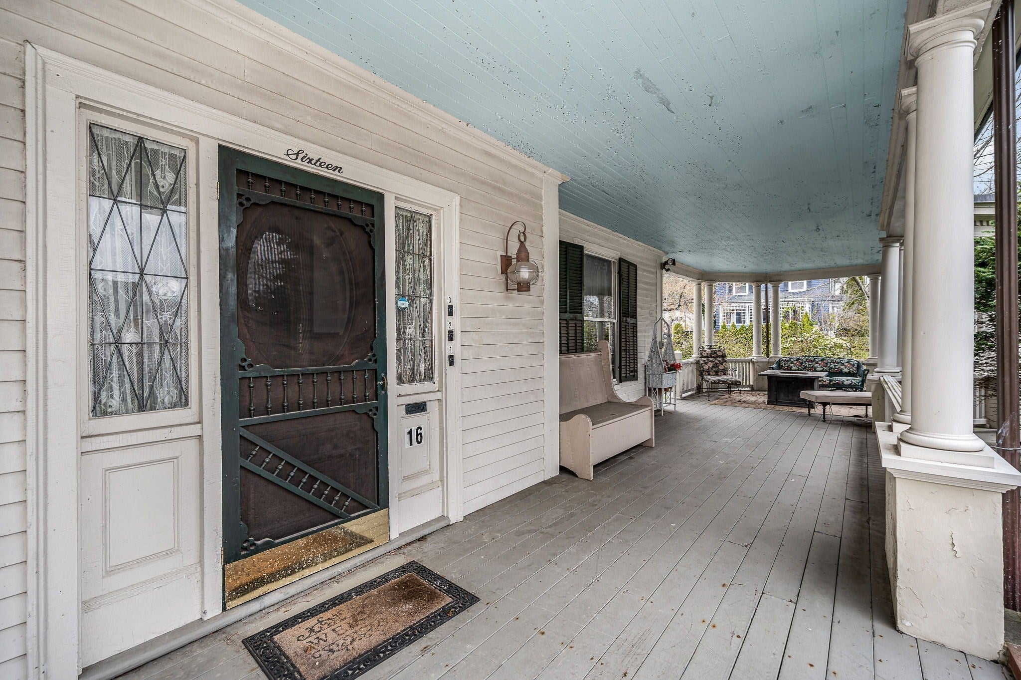 16 Quincy St