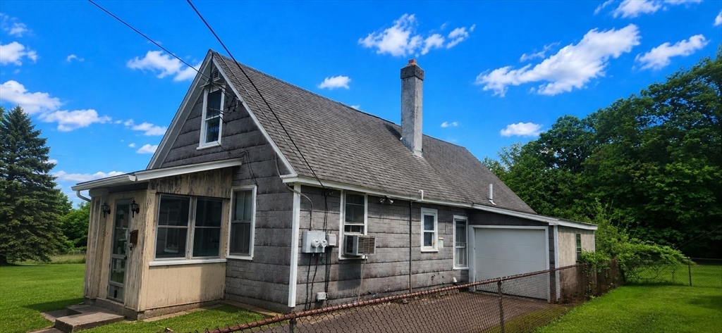 8 River Ave