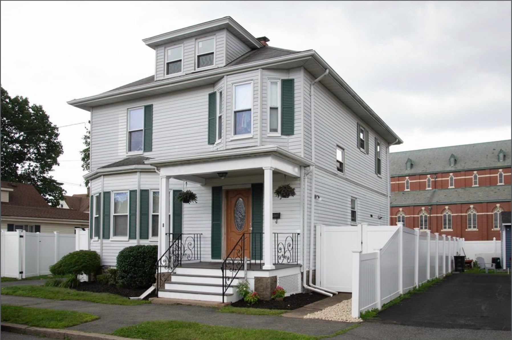 8 Lake Ave, Lynn, MA, 8 Lake Ave, Lynn, MA Photo #1
