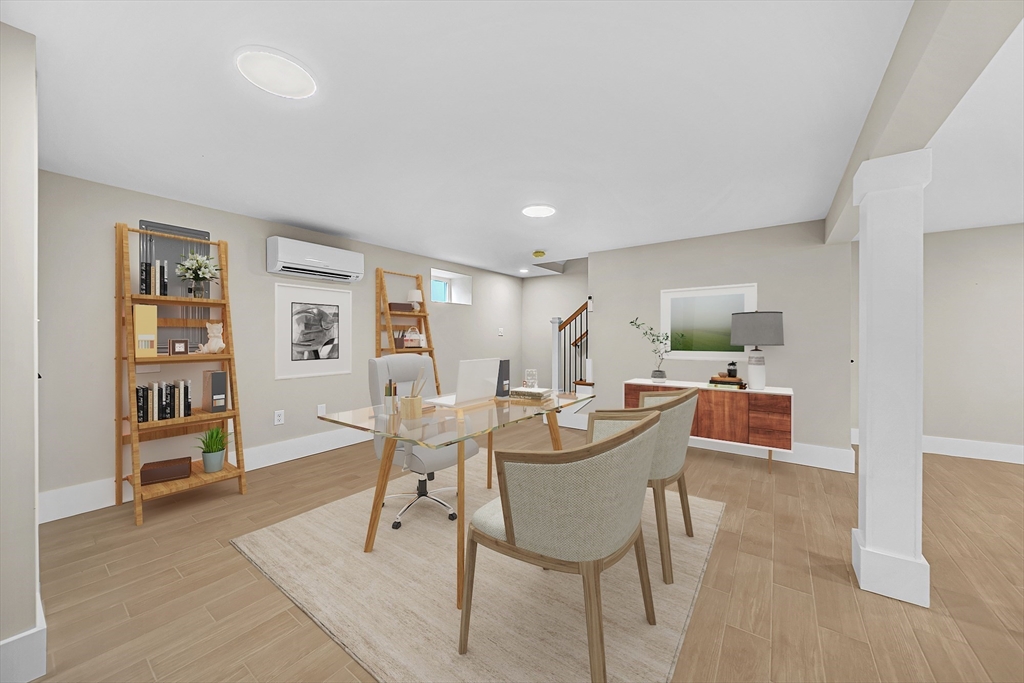 Arlington, Massachusetts 02474, United States, 3 Bedrooms Bedrooms, ,3 BathroomsBathrooms,Residential,Pending,206864