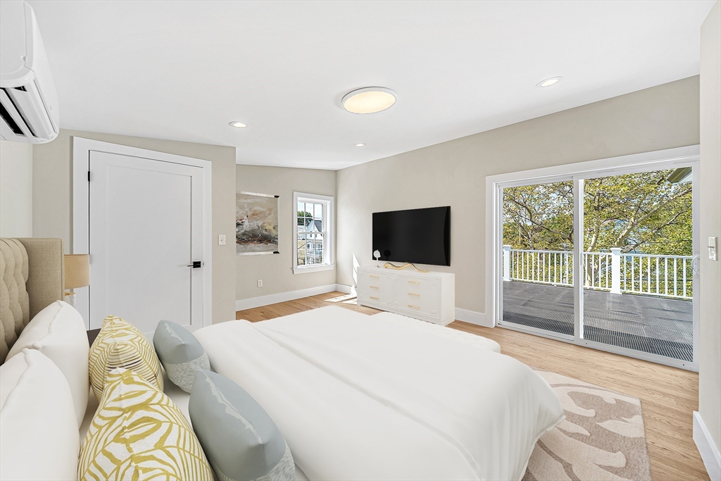 Arlington, Massachusetts 02474, United States, 3 Bedrooms Bedrooms, ,3 BathroomsBathrooms,Residential,Pending,206864