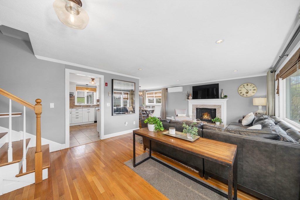 105 Macarthur Rd