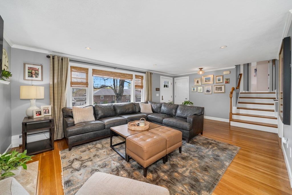 105 Macarthur Rd
