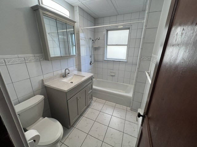 00 Lafayette Street 1