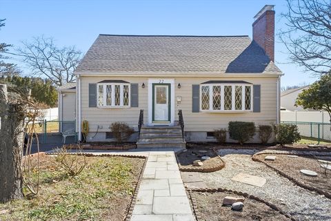 Photo of 22 Longwood Ave, Woburn, MA 01801 (MLS # 73488375)
