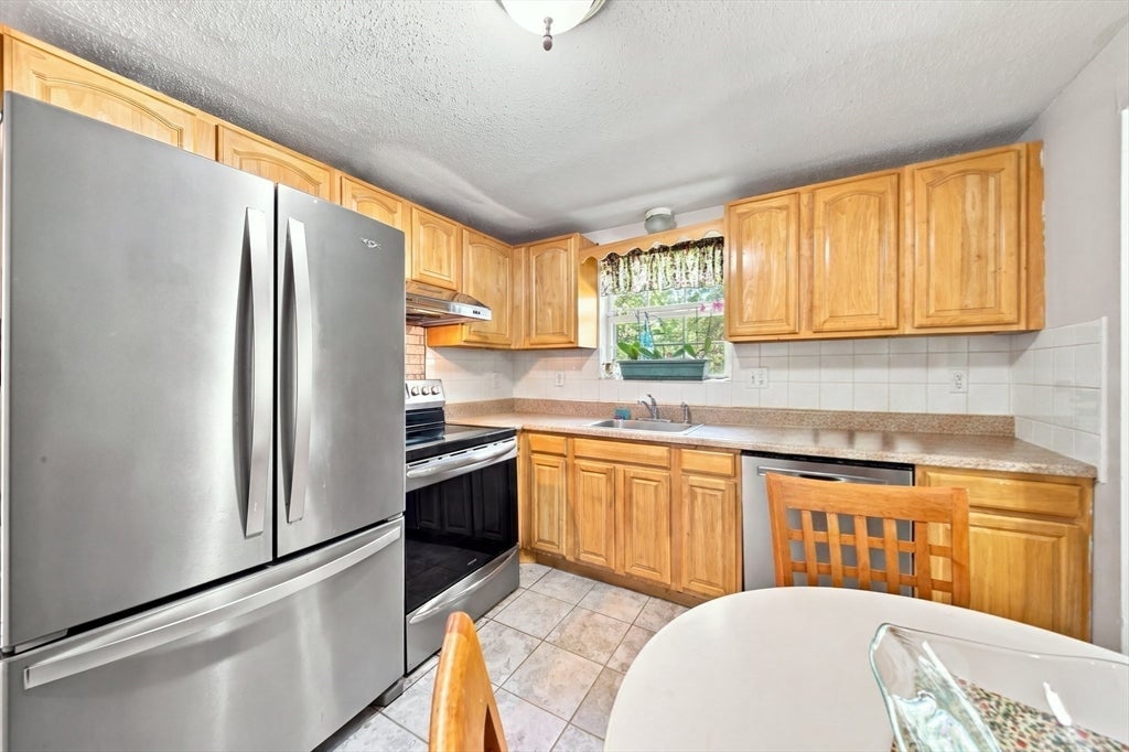 75 Mark Ter #75, Randolph, MA, 75 Mark Ter #75, Randolph, MA Photo #5