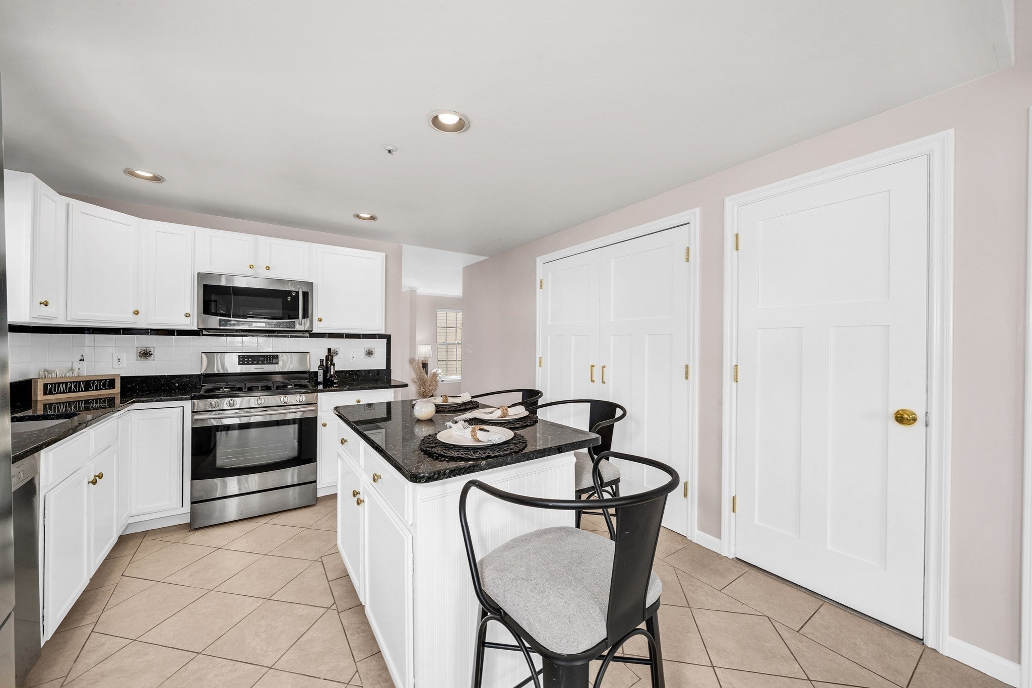 51 Bucklin Rd, North Andover, MA, 51 Bucklin Rd, North Andover, MA Photo #10