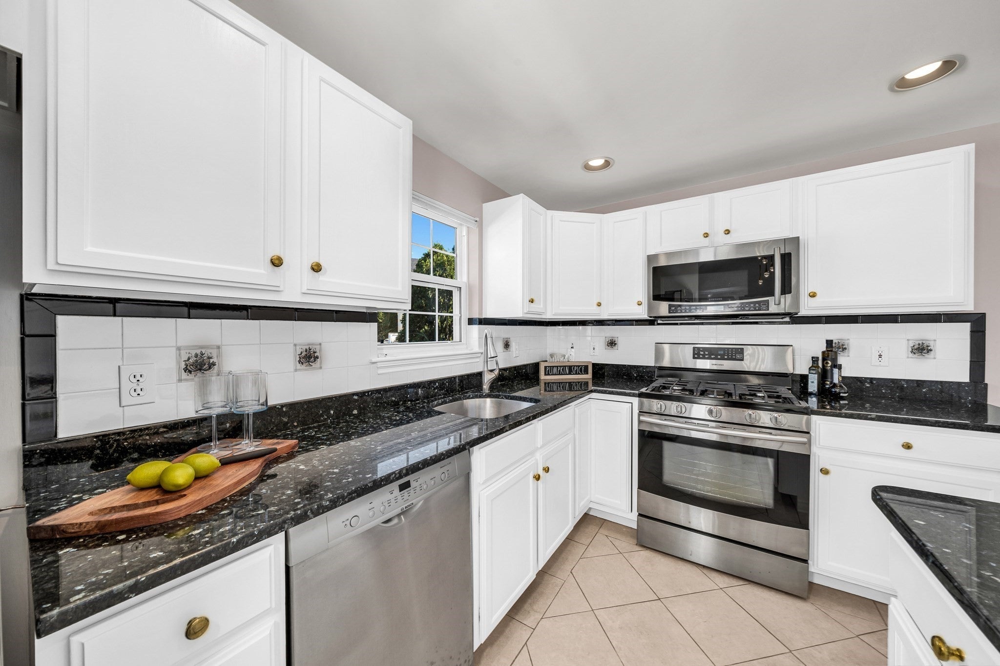 51 Bucklin Rd, North Andover, MA, 51 Bucklin Rd, North Andover, MA Photo #11