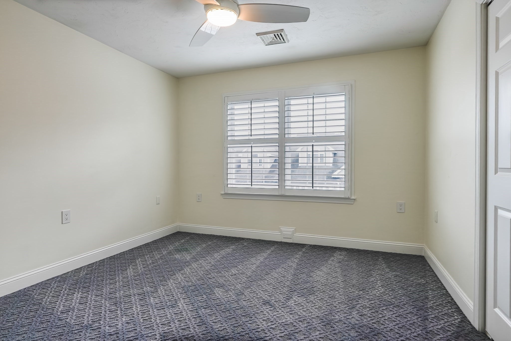 432 Boxwood Ln #432, Clinton, MA, 432 Boxwood Ln #432, Clinton, MA Photo #19