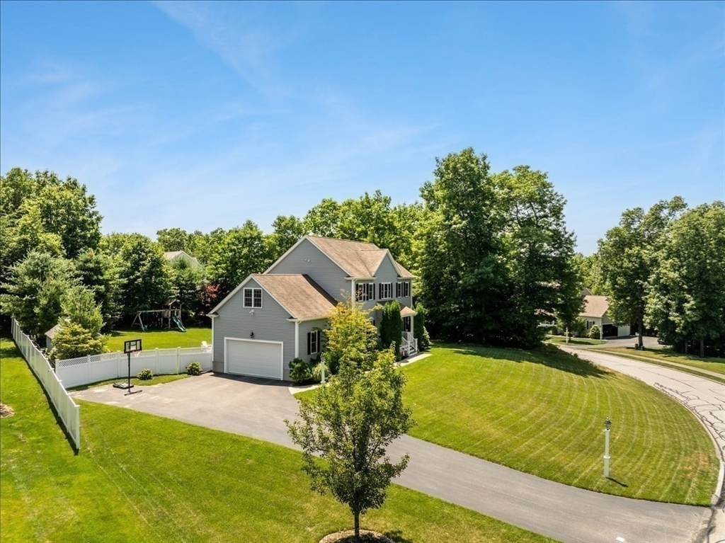 16 Summit Circle