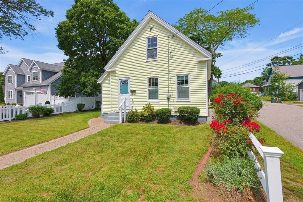 98 Pleasant St, Franklin, MA, 98 Pleasant St, Franklin, MA Photo #20
