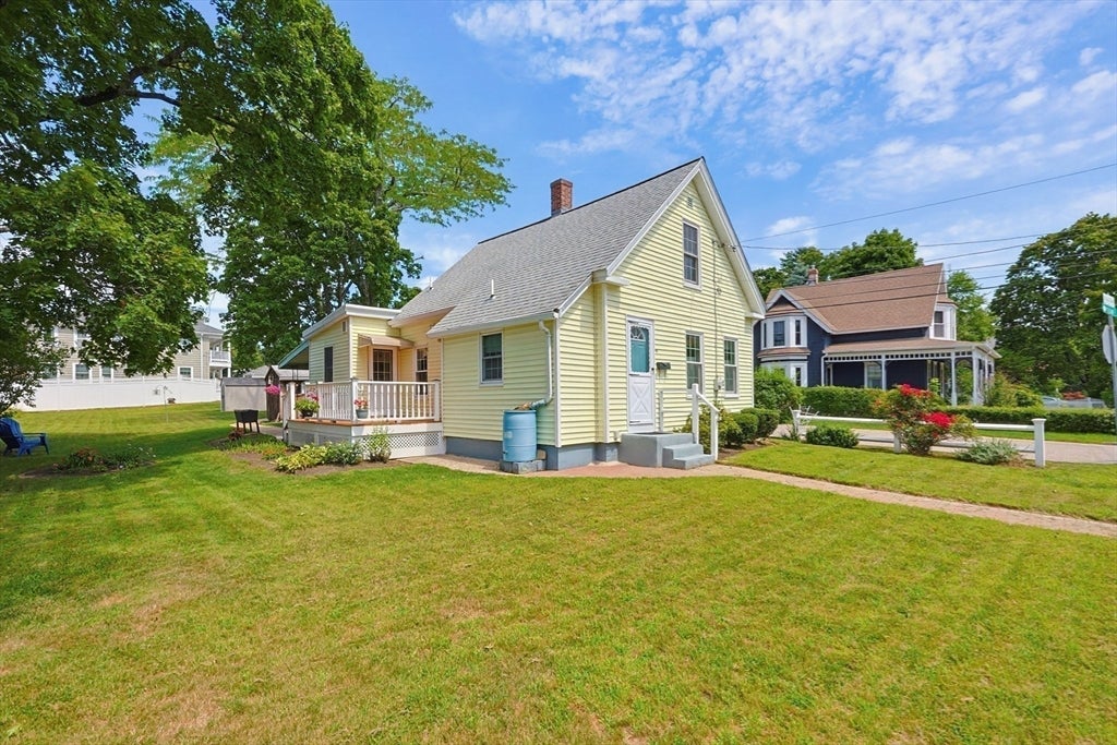 98 Pleasant St