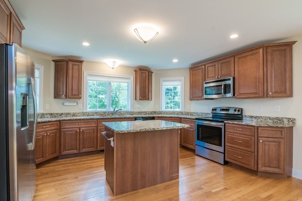 20 Bridge Rd #33, Northampton, MA, 20 Bridge Rd #33, Northampton, MA Photo #10
