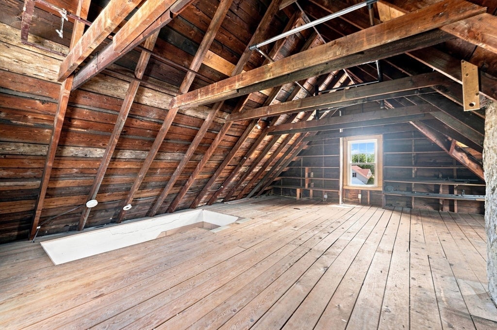 15 Hampstead St, Lowell, MA, 15 Hampstead St, Lowell, MA Photo #38