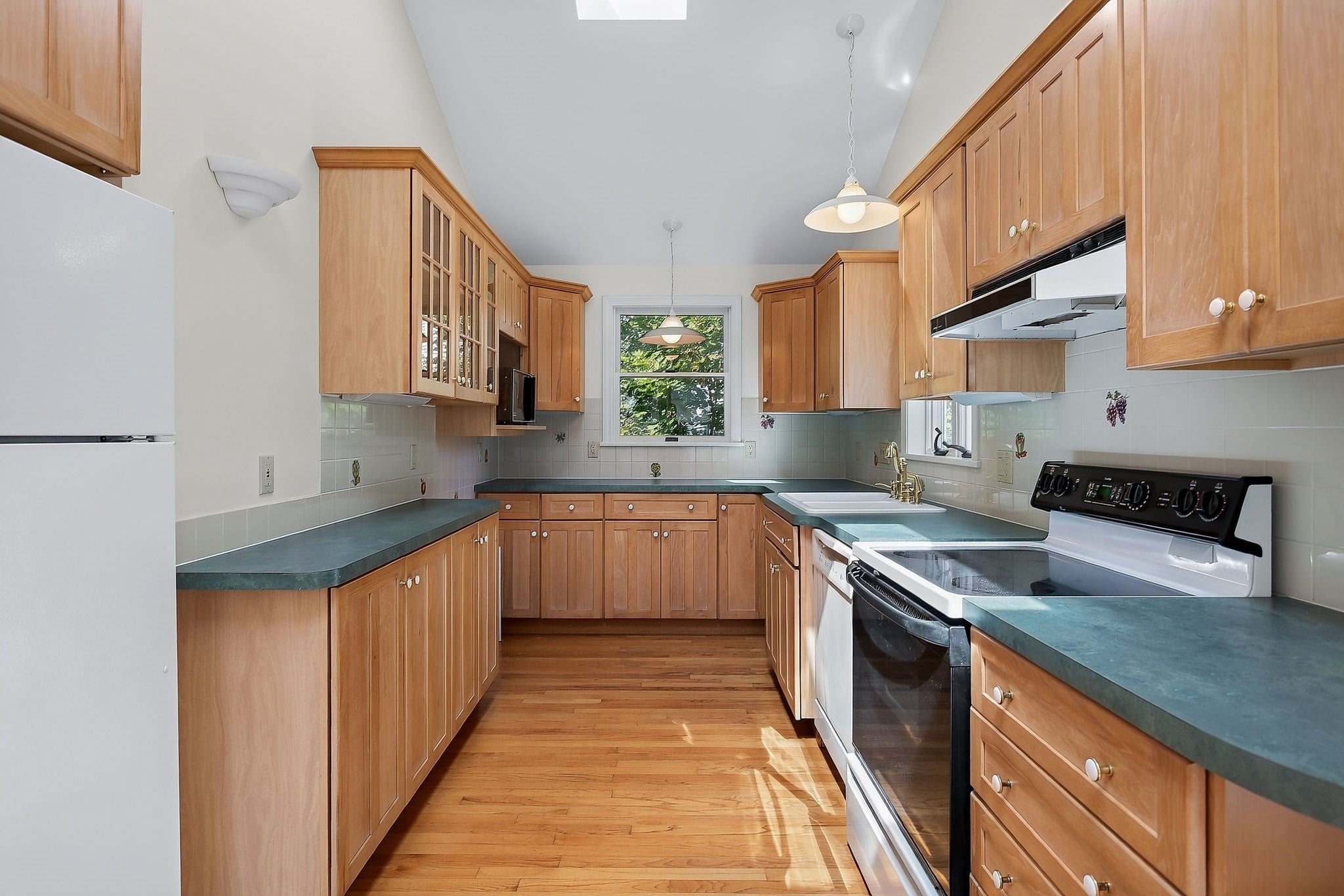 24 Elmvale PL, Pittsfield, MA, 24 Elmvale PL, Pittsfield, MA Photo #31