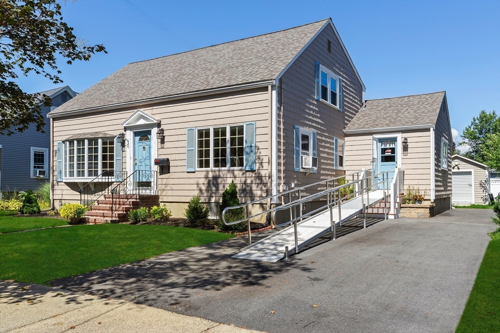11 Parker St