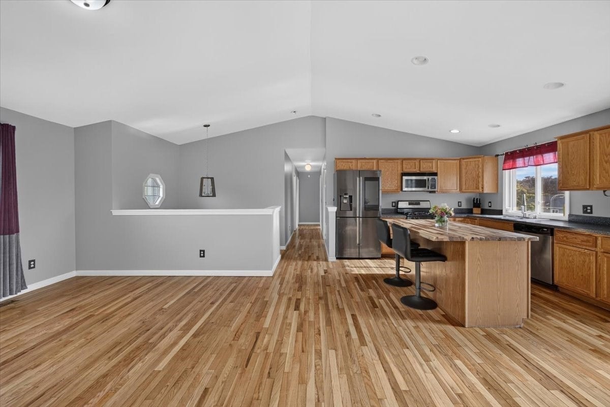 49 Shirley St, New Bedford, MA, 49 Shirley St, New Bedford, MA Photo #6