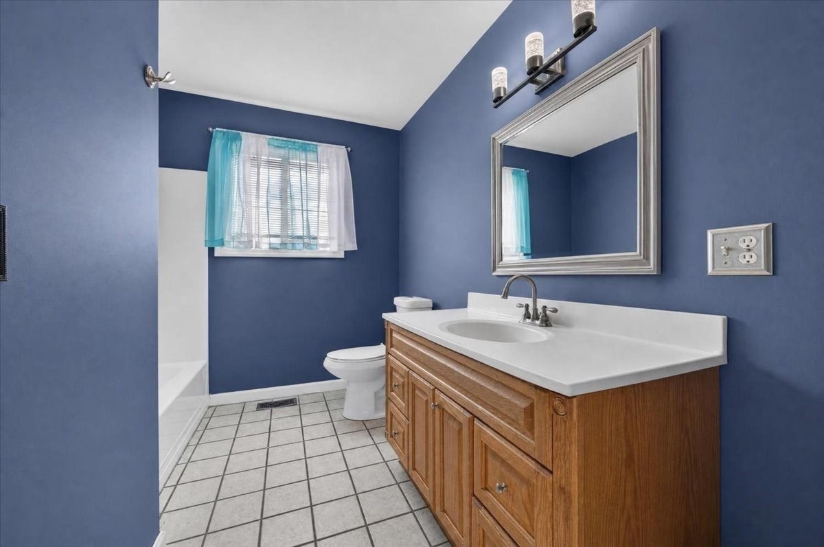 49 Shirley St, New Bedford, MA, 49 Shirley St, New Bedford, MA Photo #17