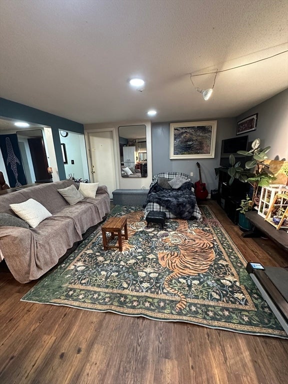 27 Hosmer St 1