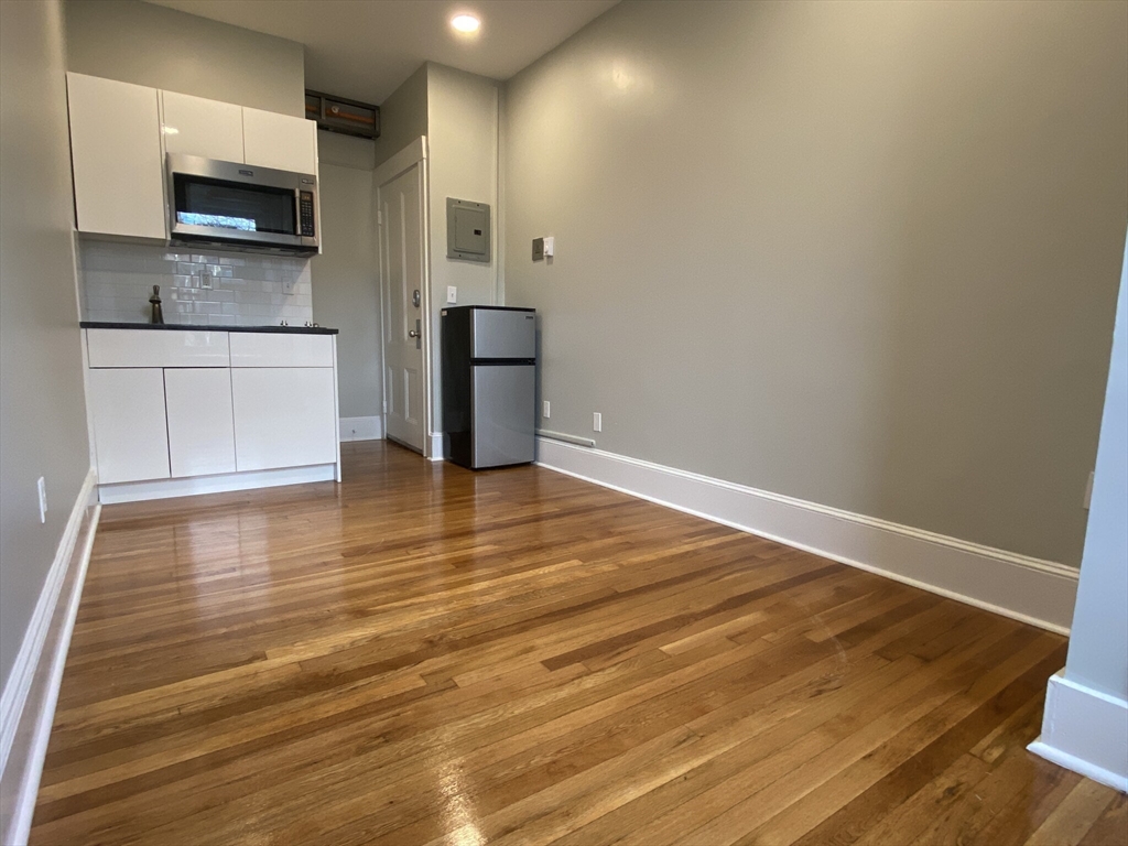 399 Marlborough 11