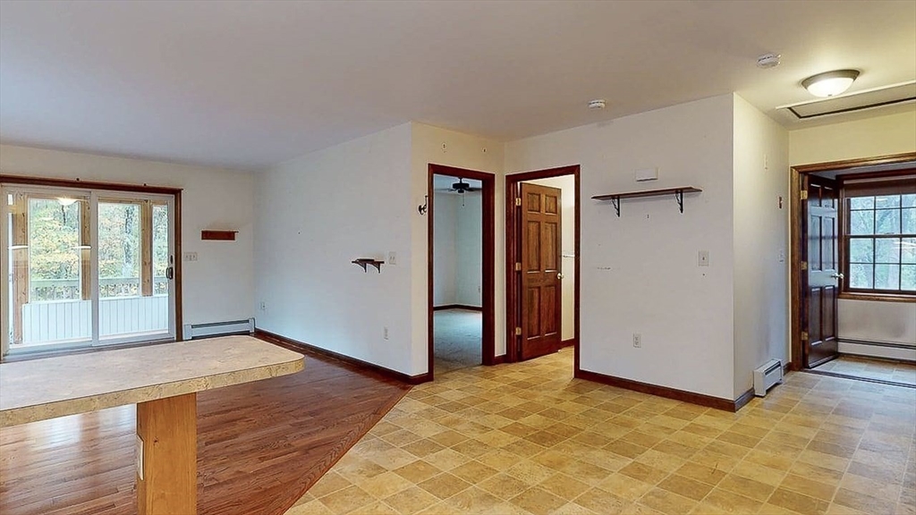 241 N Brookfield Rd