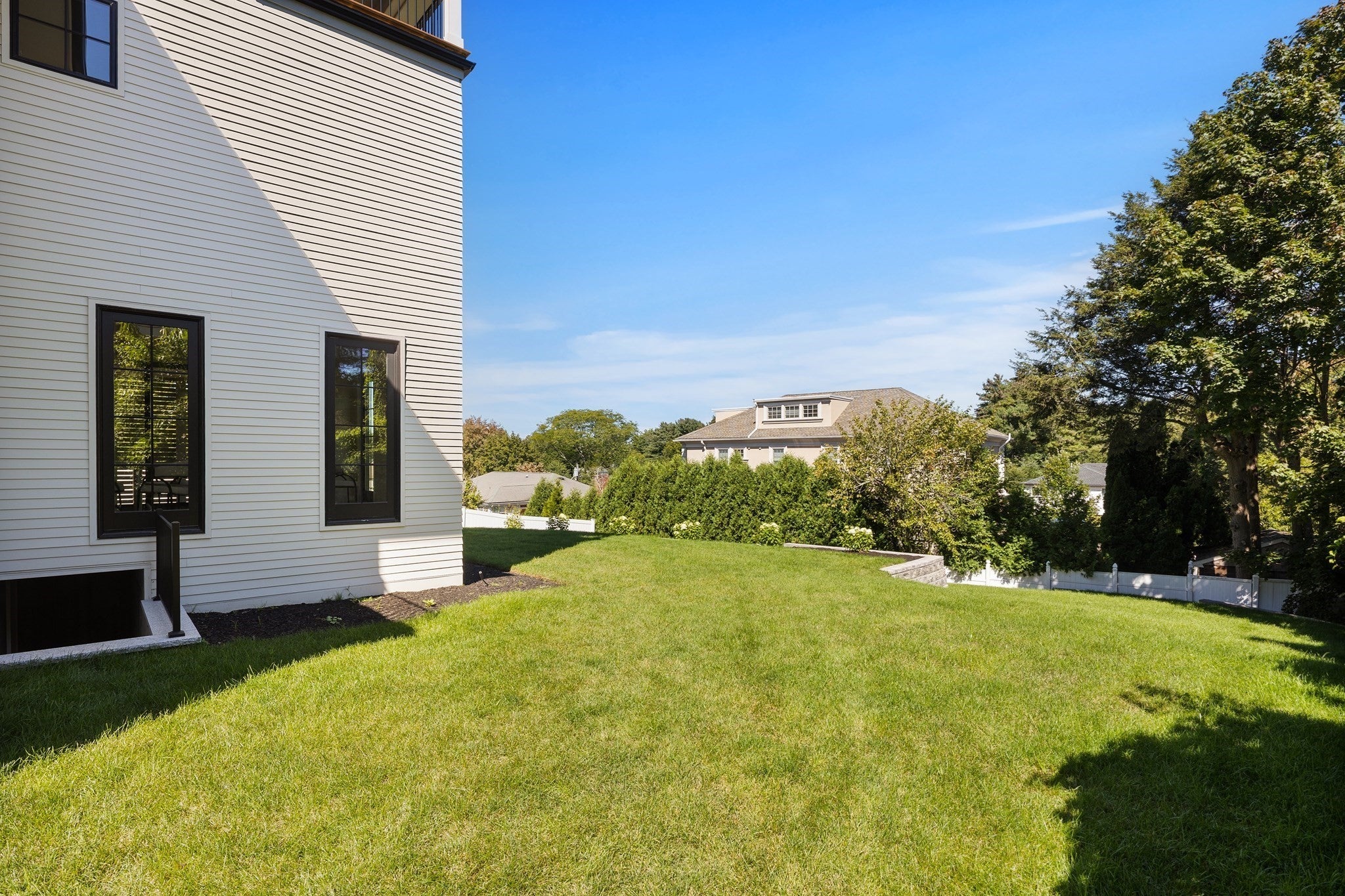 454 Dudley Rd, Newton, MA, 454 Dudley Rd, Newton, MA Photo #32