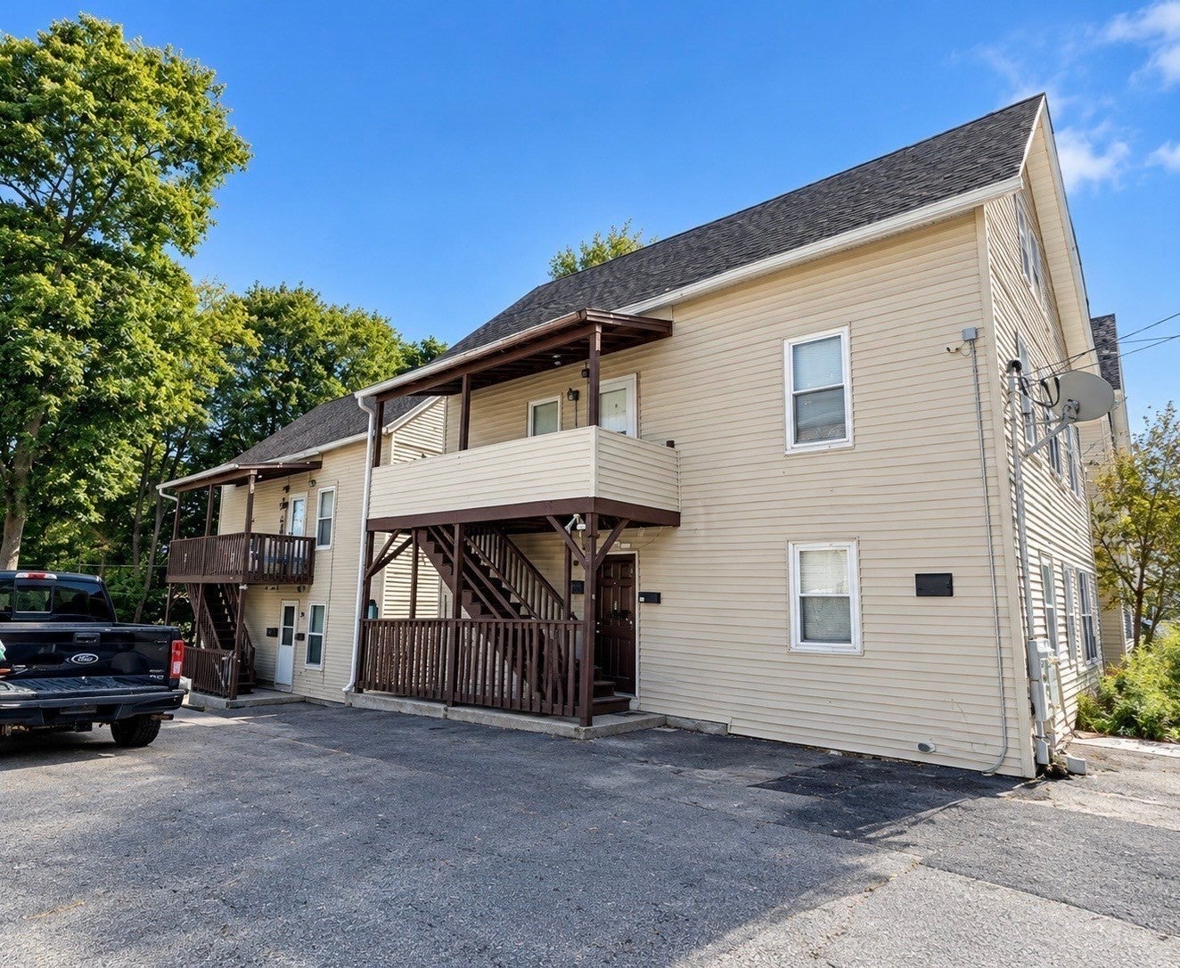 5-7 Thenius St
