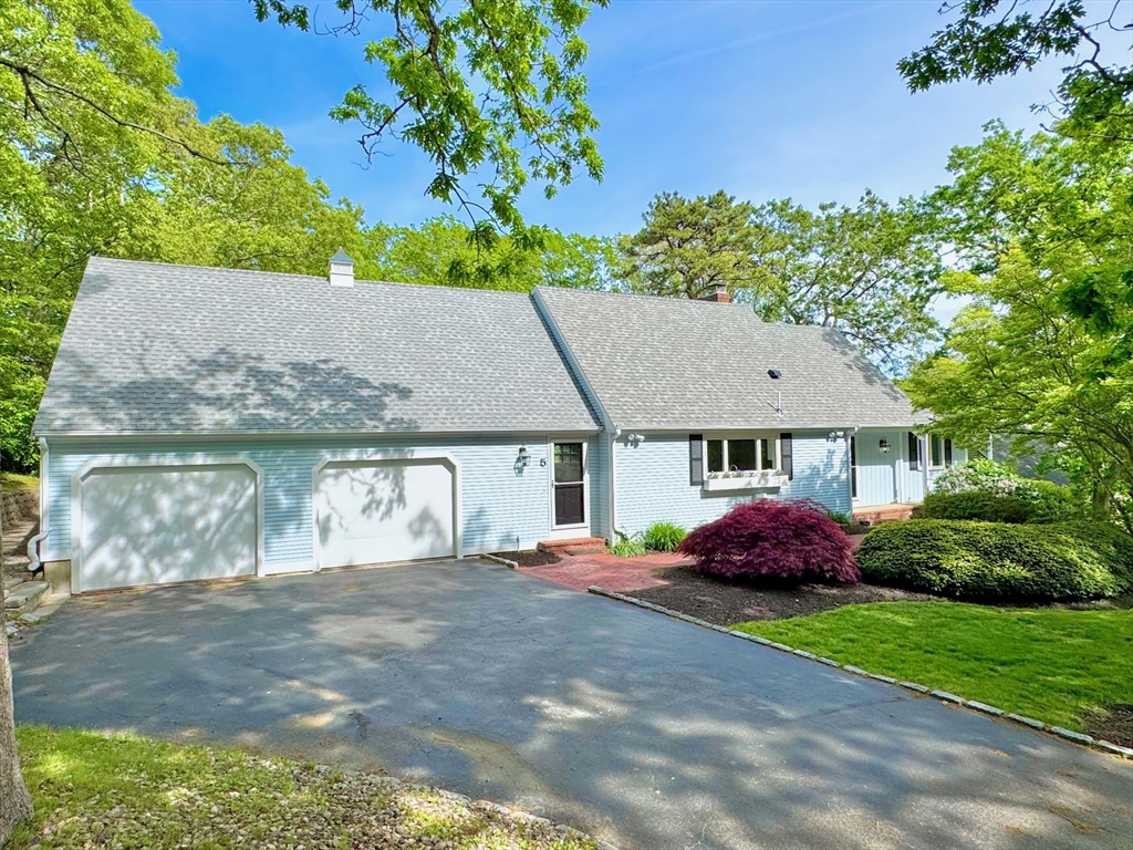 5 Horseshoe Cir