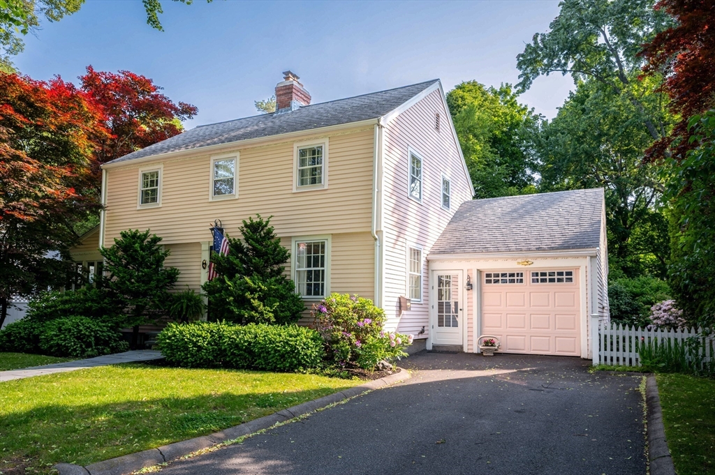 9 Mohawk Rd