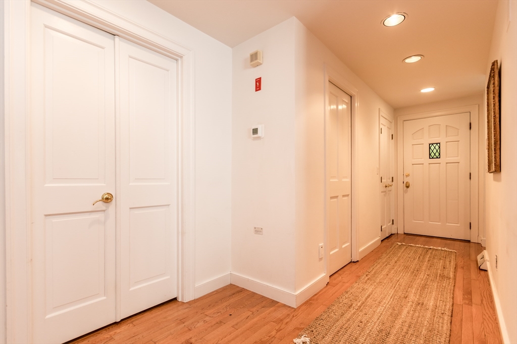 15 Hampton Ct 15