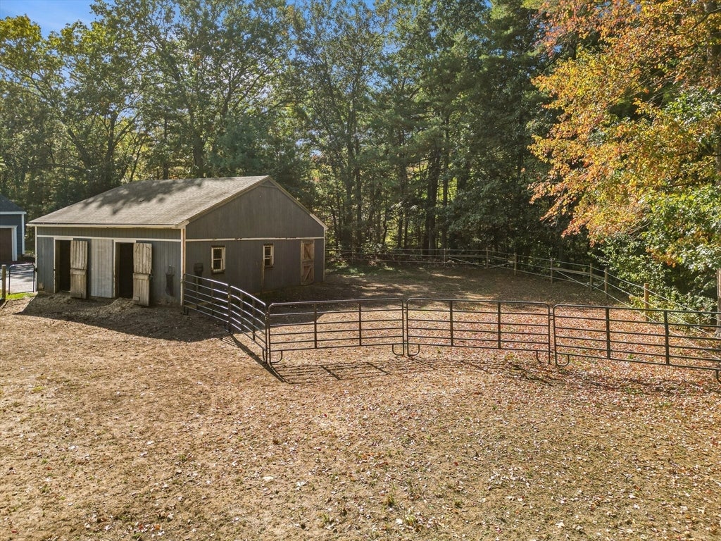 34 Roberts Rd