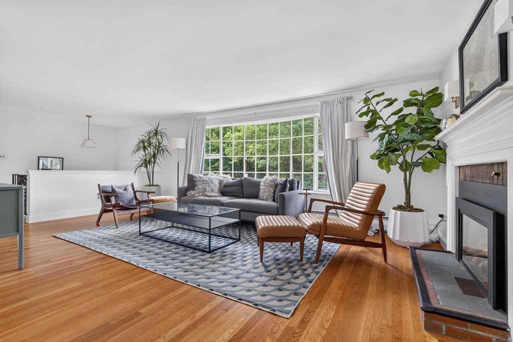 29 Brook Street, Wellesley, MA Photo #5