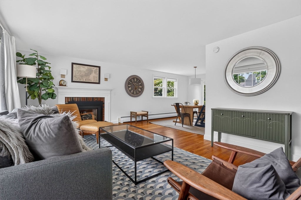 29 Brook Street, Wellesley, MA Photo #7