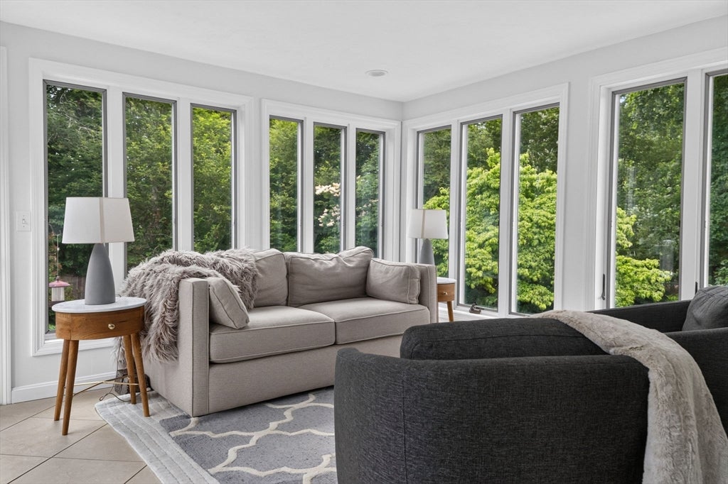 29 Brook Street, Wellesley, MA Photo #15