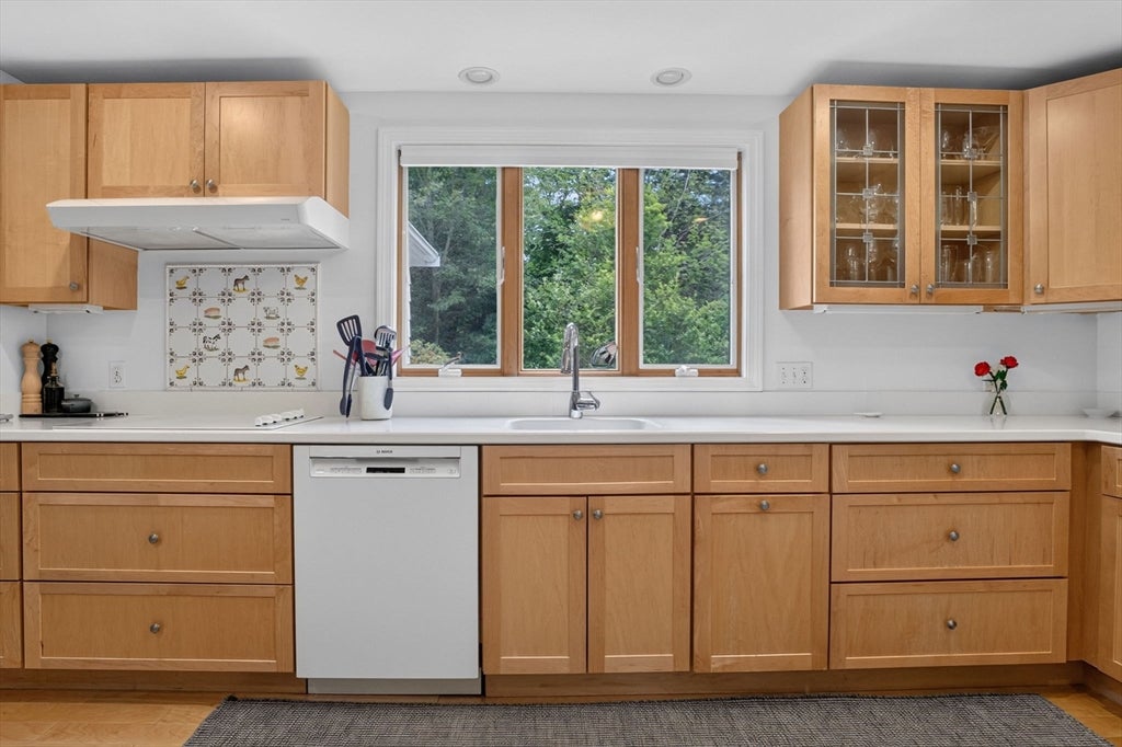 29 Brook Street, Wellesley, MA Photo #13