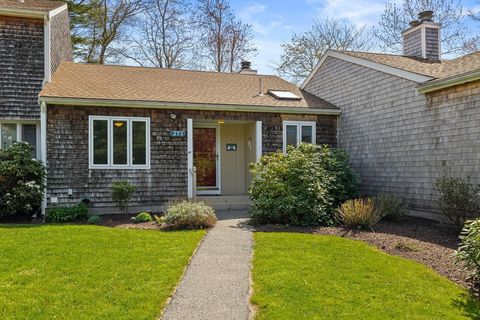 273 Seaward Bnd 273 Falmouth MA 02536