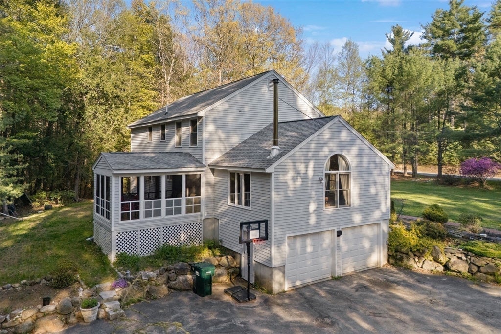 2 Wildwood Dr