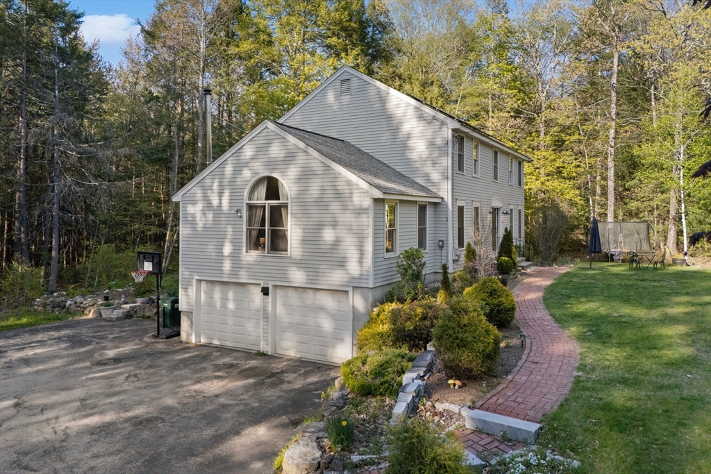 2 Wildwood Dr
