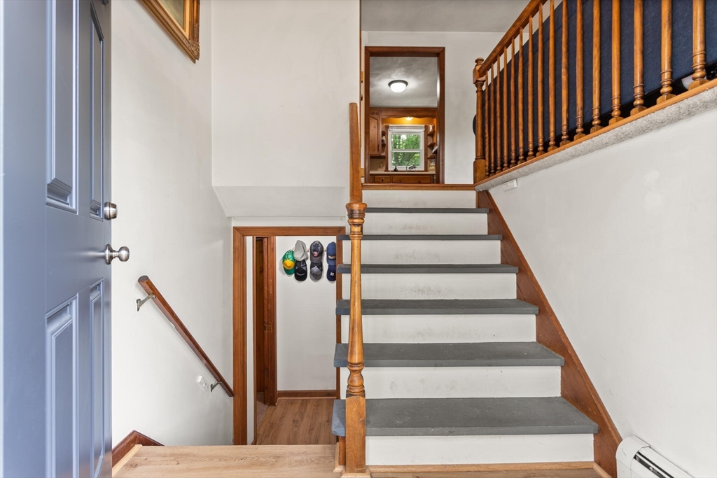 2 Glen Eagle Cir