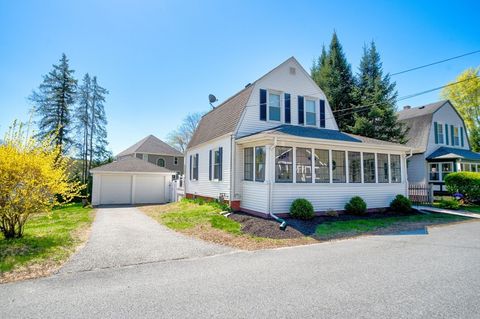 25 Woods Ave Haverhill MA 01830