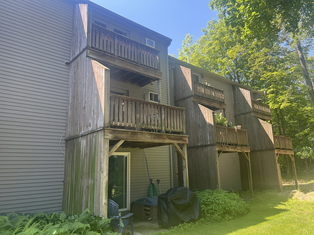 192 Pleasant St 12