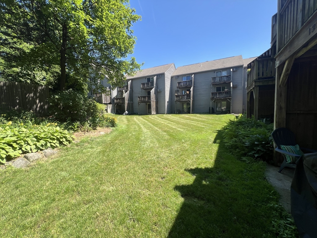 192 Pleasant St 12