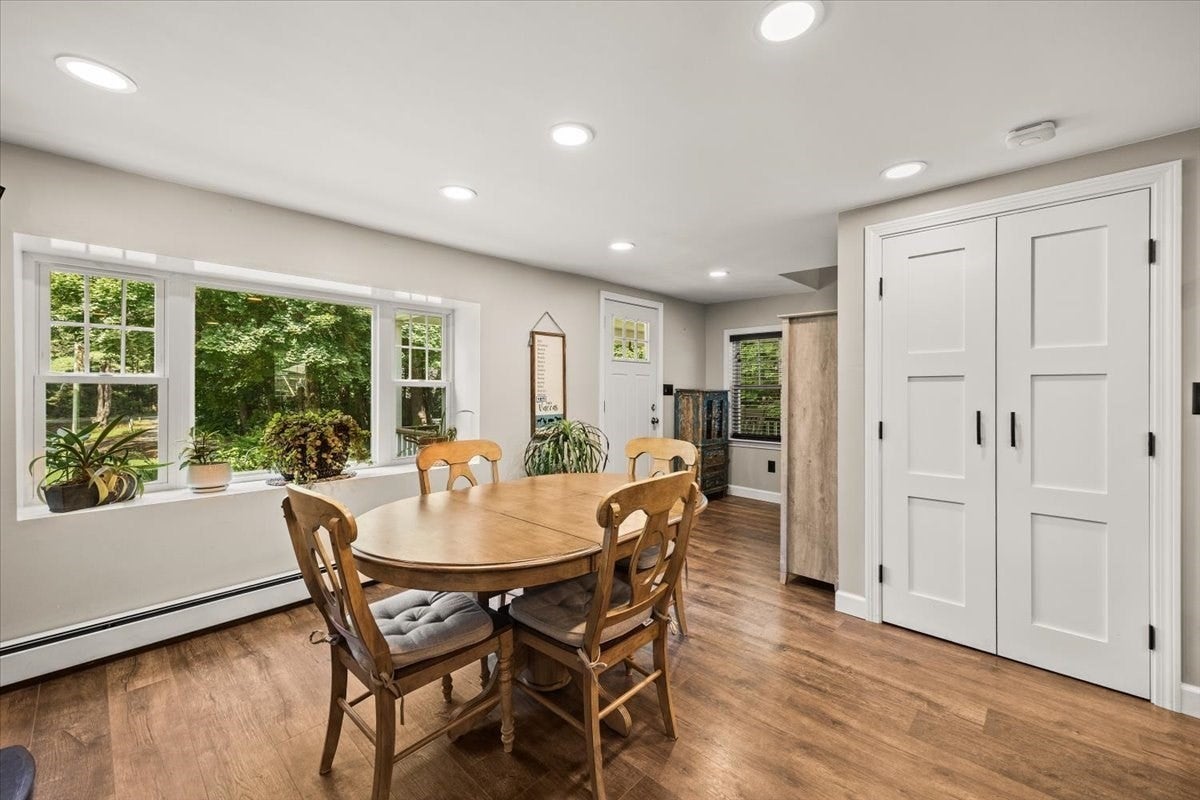 60 Rhode Island Rd, Lakeville, MA Photo #10